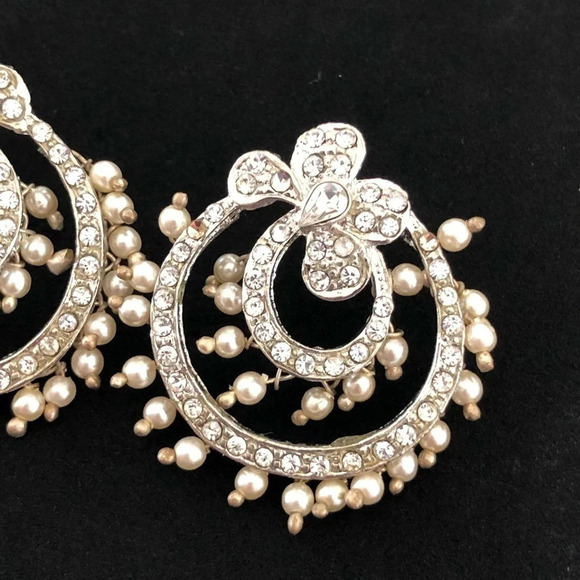 Silver Tone Pearl Crystal Bridal Earrings Bride - Picture 3 of 5